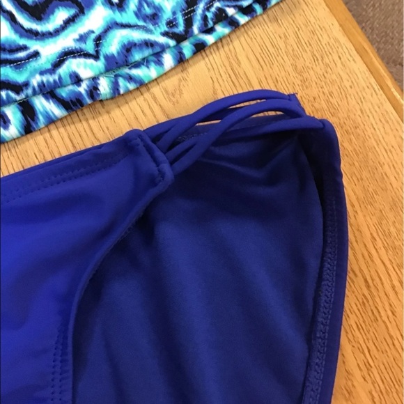Beach Diva tankini blue white ruched size 10 with royal blue bottom No Boundries - Picture 4 of 8